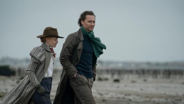Chelmsford Weekly News: Claire Danes and Tom Hiddleston in The Essex Serpent. Photo: Apple TV